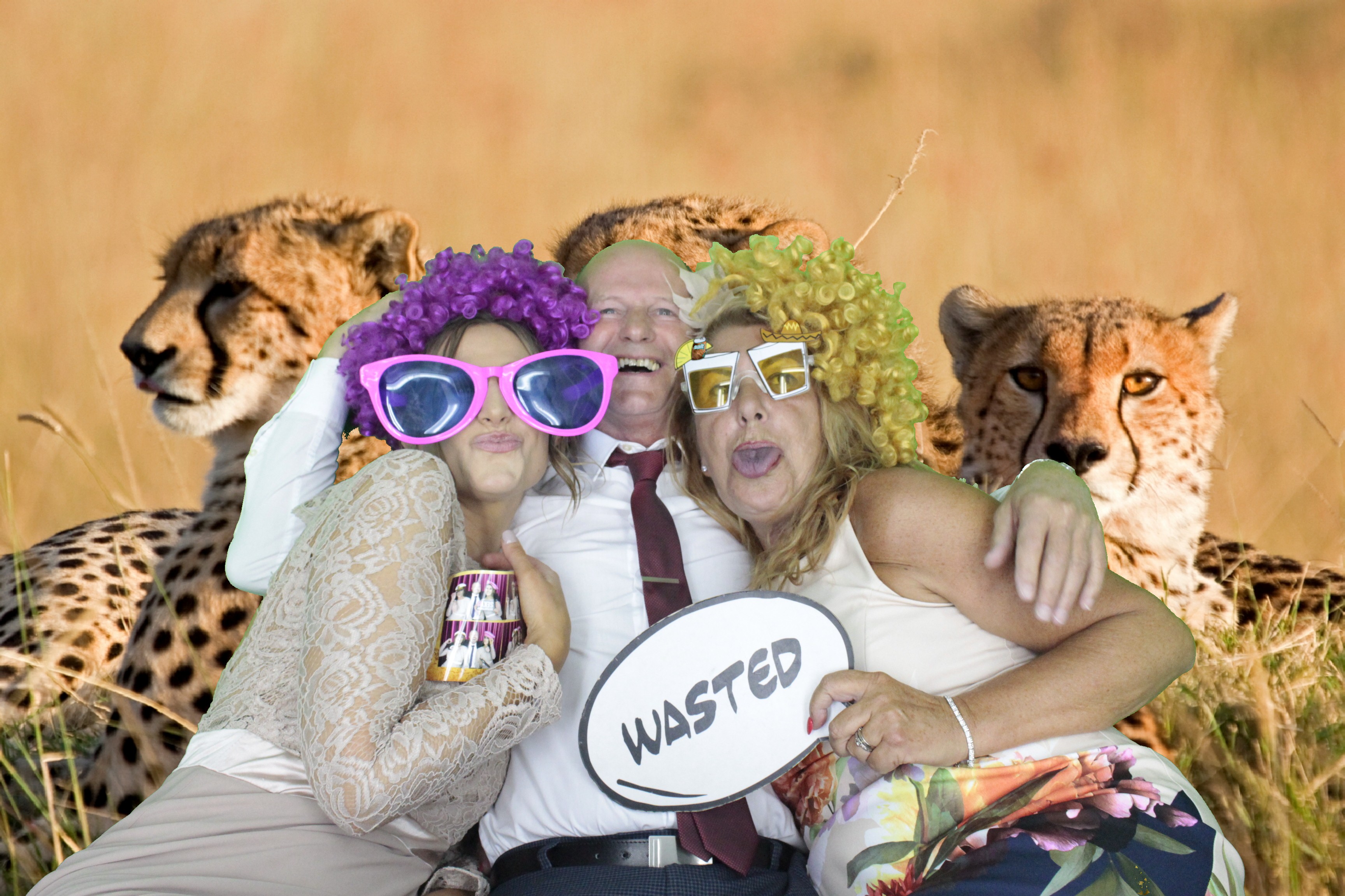Mr & Mrs Hillier | View more photos from the event at gallery.myphotoboothexperience.co.uk/u/MyPhotoBoothExperienceLtd/Mr-Mrs-Hillier